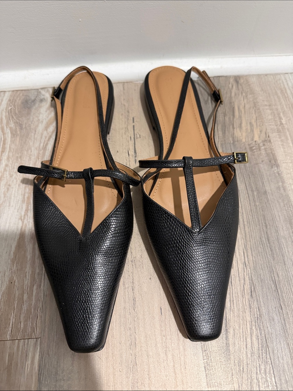 Flattered Black Textured Pointed T-Strap Slingback Flats EU Size 40
